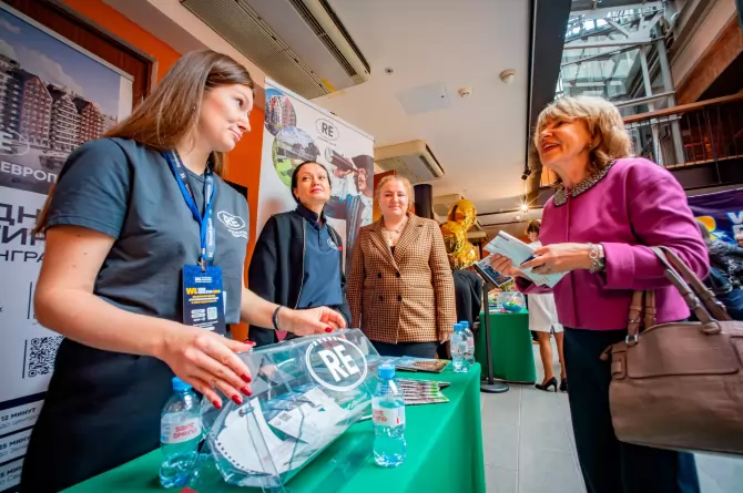 Везде и сразу: как «Русская Европа» покоряла деловые площадки Санкт- Петербурга