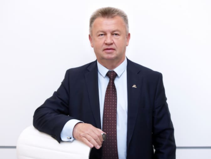 Иванюк Виктор Иванович